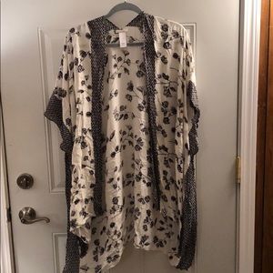 Maurices Other - Maurice’s kimono. Like new. Maurices Other - Maurice’s kimono. Like new.